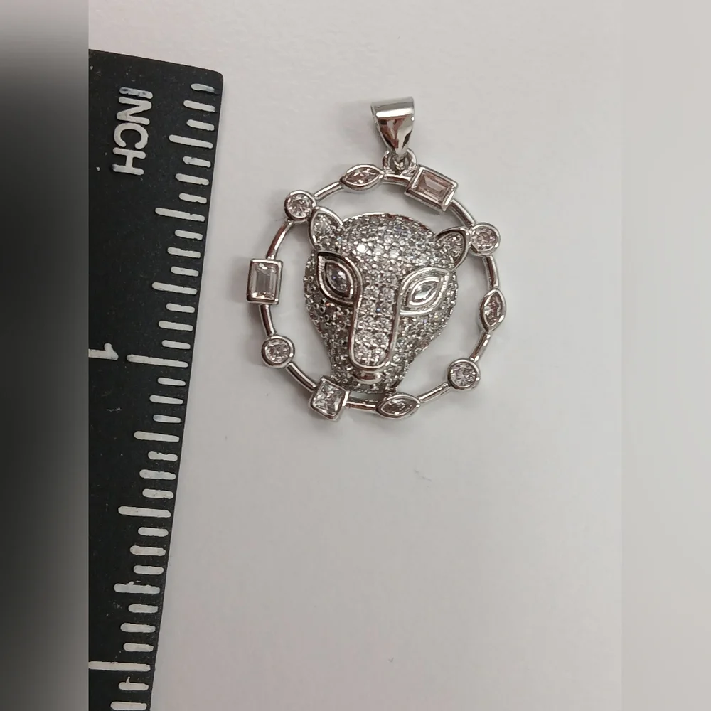 Nwot 18k White Gold Plated Panther Pendant By Pretty Bird Jewelry - Picture 4 of 7